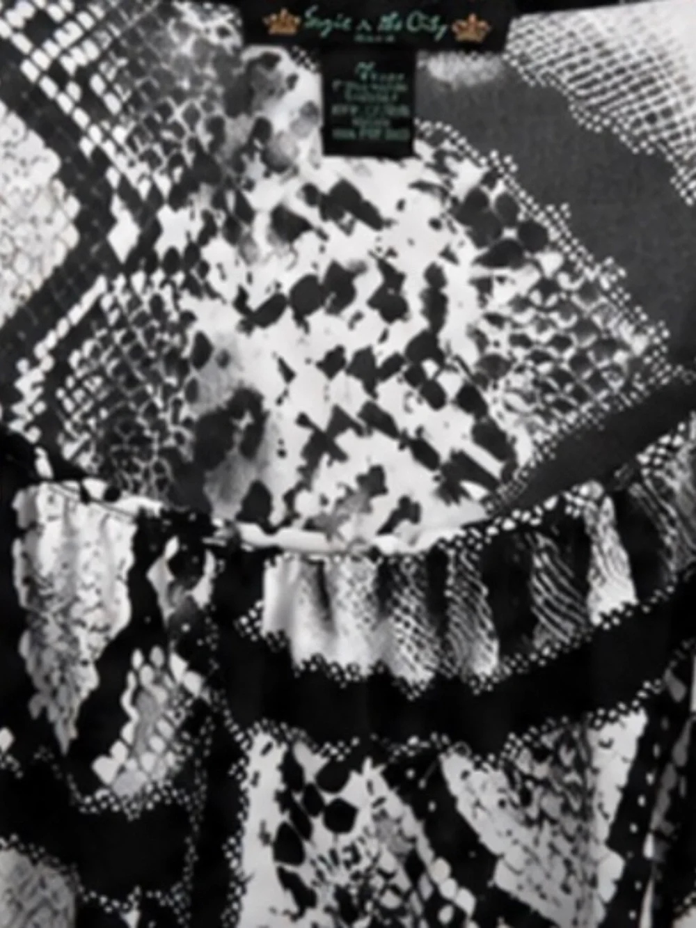 Suzie in the City Woman Black & White Animal Print Ruffle Blouse – Size 1X